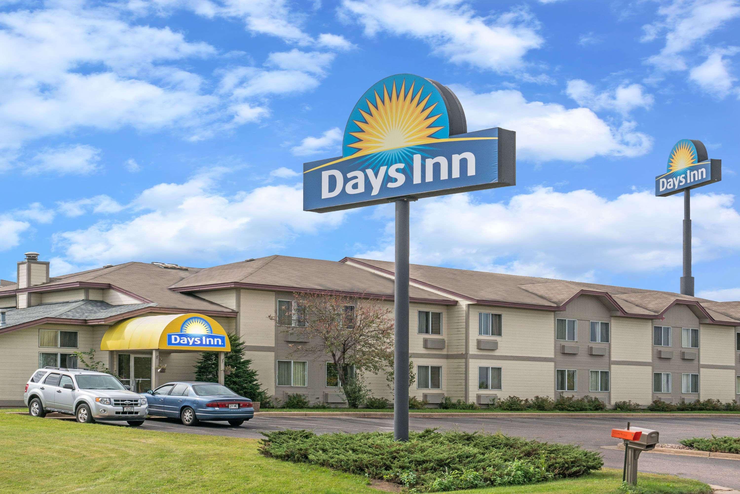 Days Inn By Wyndham West-Eau Claire Exterior photo